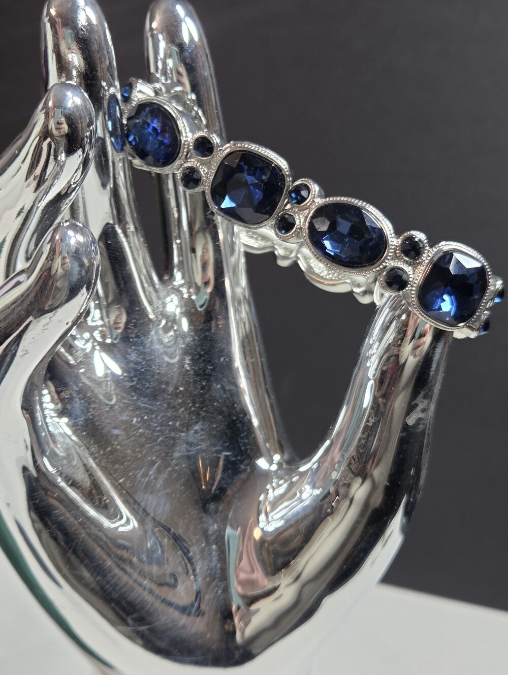 simulated sapphire stretch bracelet silver tone blue stone bracelet elegant